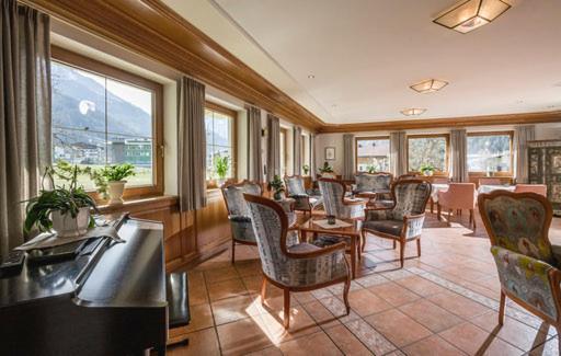 Hotel Waldheim Garni Mayrhofen Ngoại thất bức ảnh