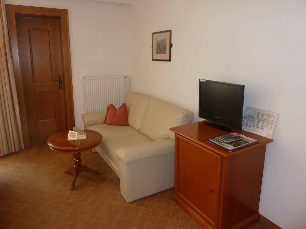 Hotel Waldheim Garni Mayrhofen Ngoại thất bức ảnh